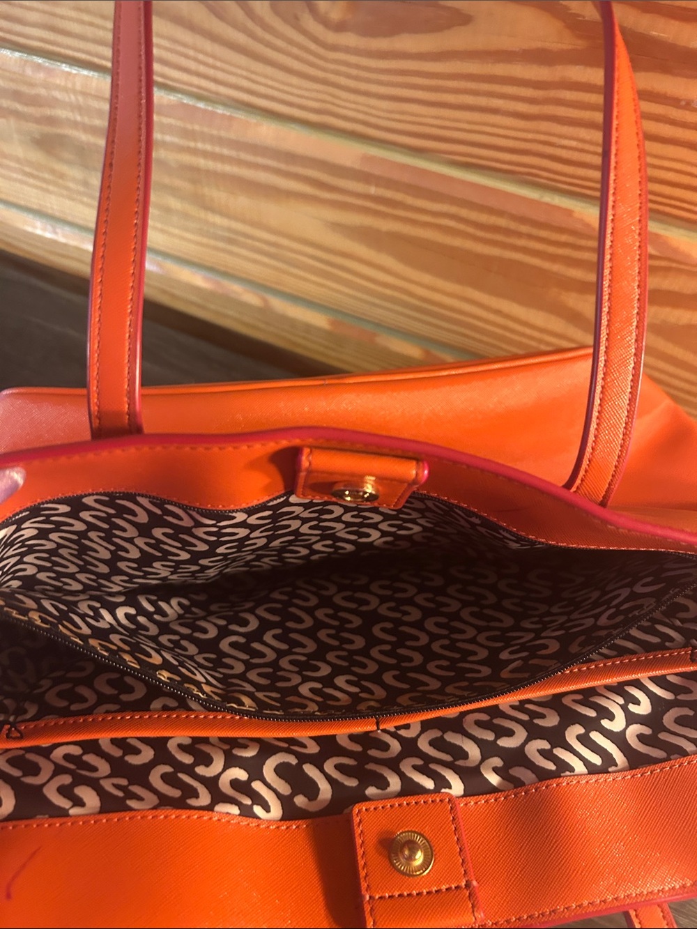 Marc Jacobs Large Orange Leather Tote with Luggage Tag - Picture 11 of 13